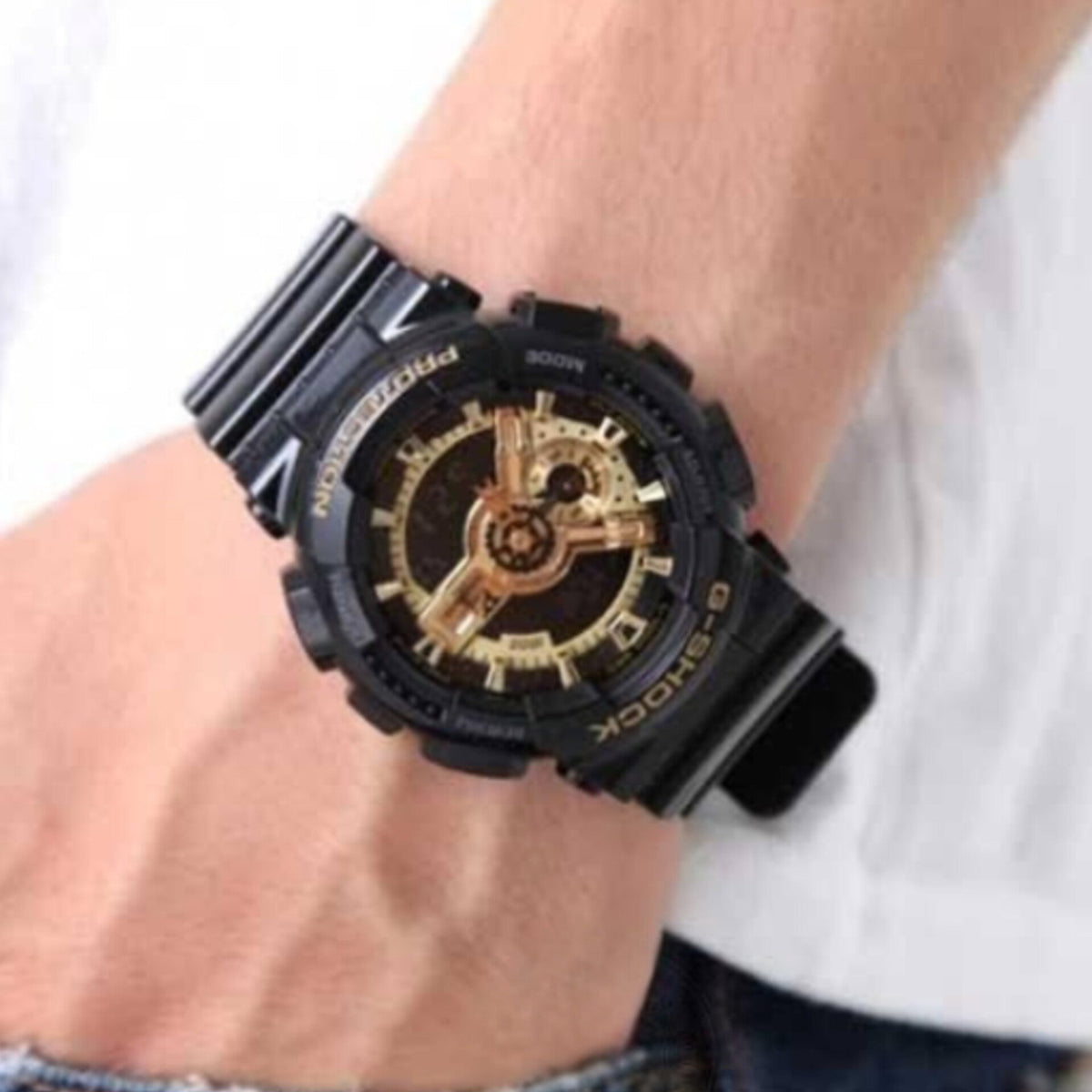 G SHOCK CASIO GA-110-1ADR ANALOG-DIGITAL WITH ORIGINAL BOX